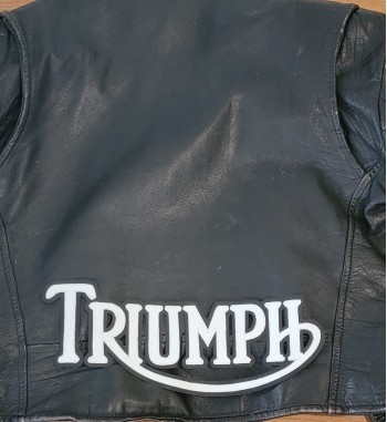 Triumph old logo white/blk synthetic leather patch 13 inch